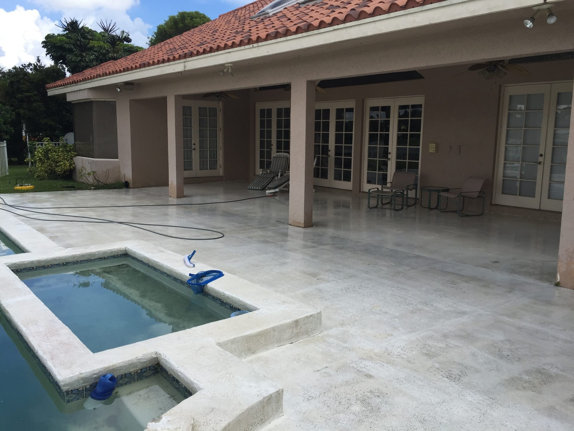Covered patio and pool deck cleaning in Wellington, FL