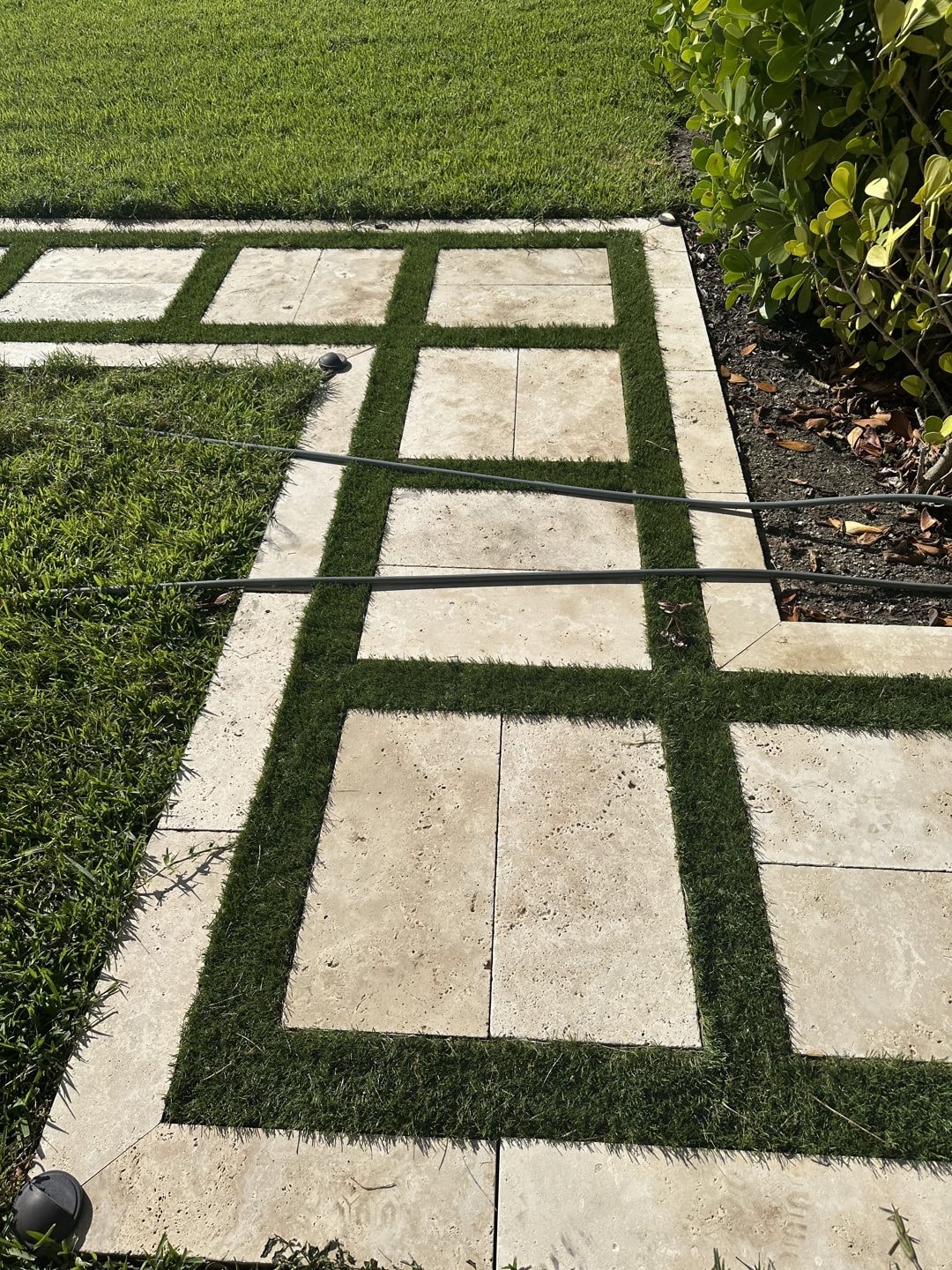 Travertine walkway cleaning in Wellington, FL